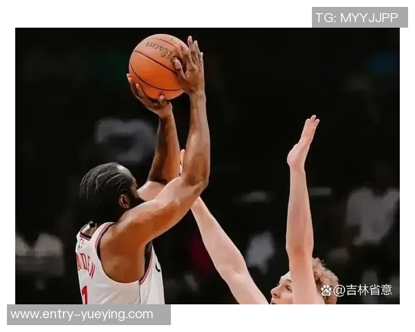 小卡称赞泰伦卢始终积极投入即便在困难决策时也全力以赴 小卡称赞泰伦卢始终积极投入即便在困难决策时也全力以赴