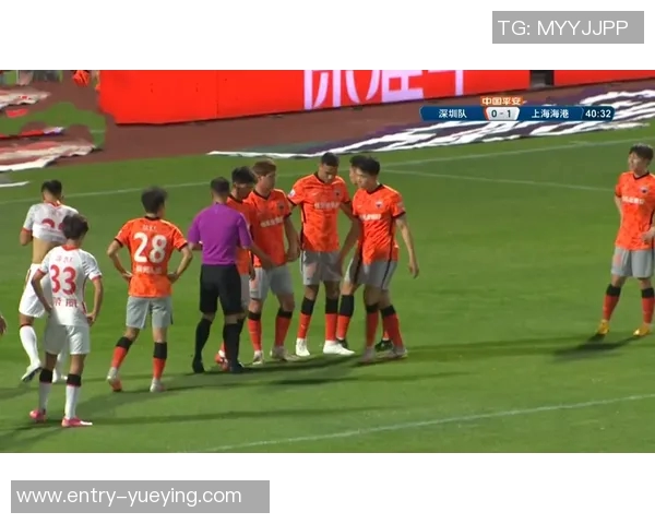 文班双手封盖展现强悍防守紧接连续三分助队打出15-0强势反击